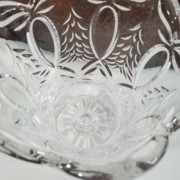 Fifth Avenue Crystal 7.5" Christmas Footed Hurricane Candleholder Vase trees - Picture 5 of 10